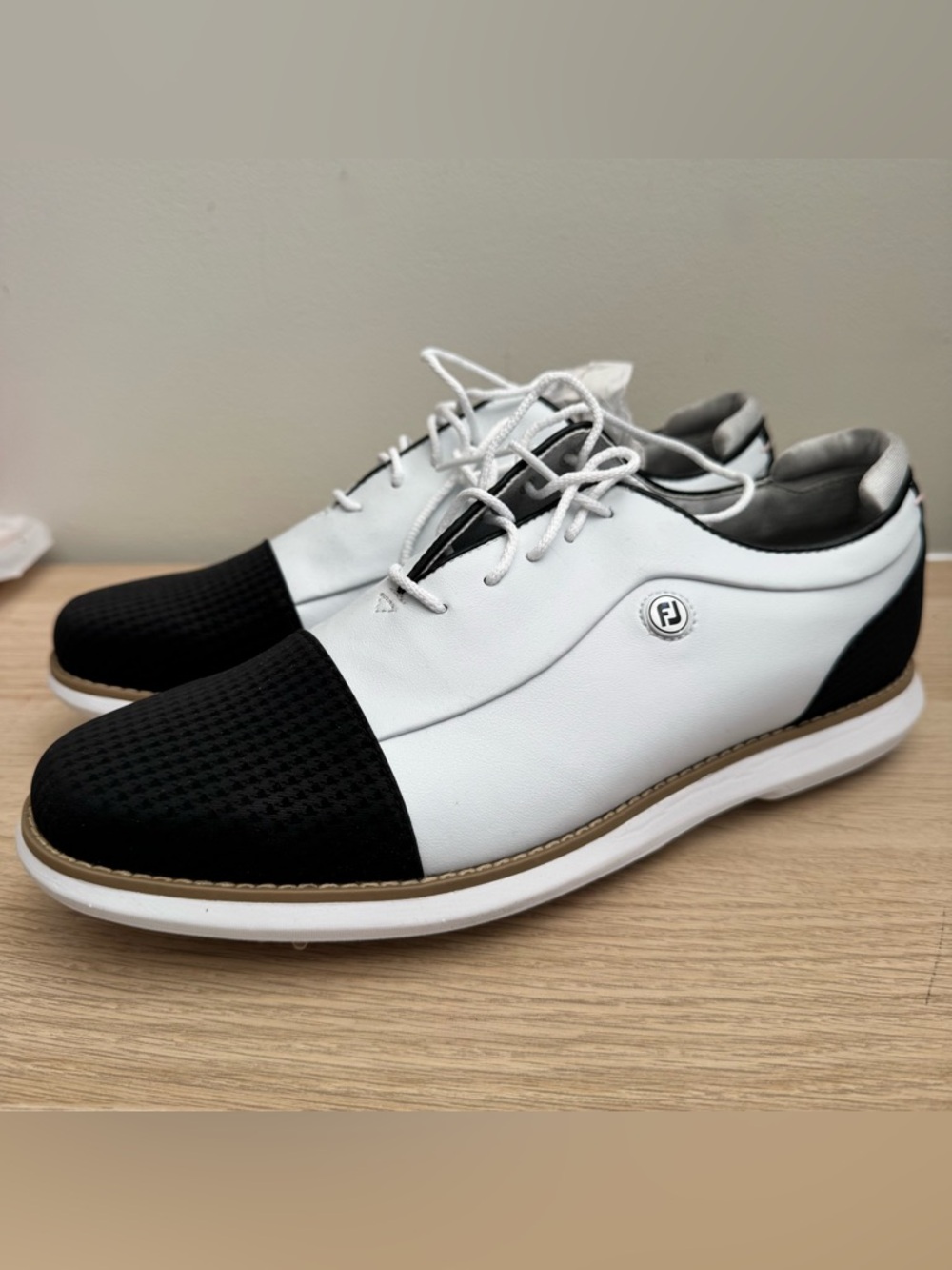Footjoy Traditions Cap Toe Women Size 10 NEW NO BOX 97912